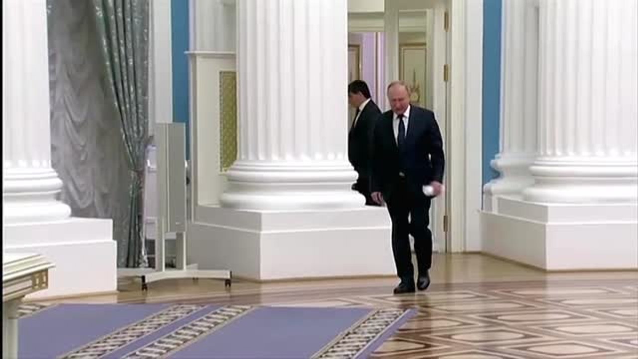 El canciller austriaco, muy pesimista tras su reunión con Putin