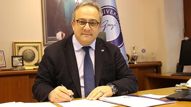 Bilim Kurulu Üyesi Prof. Dr. İlhan: “Salgın devam ediyor ama etkisi iyice azaldı”