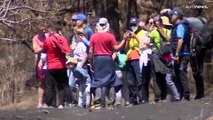 La Palma abre al turismo sus rutas guiadas al cono del volcán Cumbre Vieja