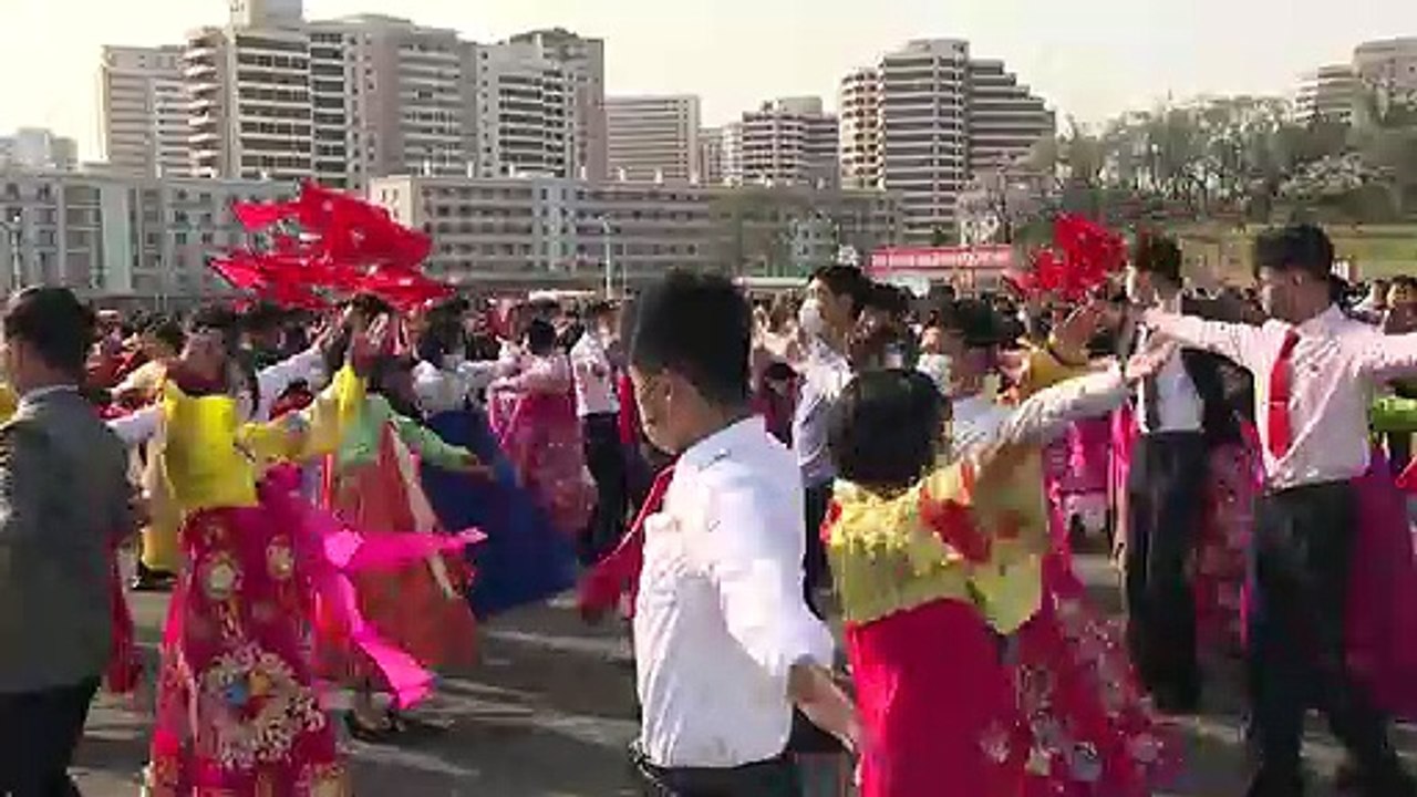 كوريا الشمالية تحيي الذكرى العاشرة لتولي الزعيم كيم جونغ أون السلطة