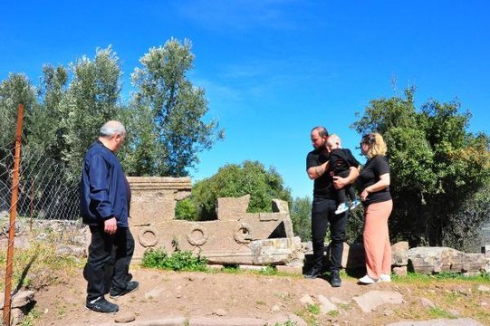 AİGAİ ANTİK KENTİ'NDEKİ KAZI ÇALIŞMALARI, ZİYARETÇİ SAYISINI 15'E KATLADI