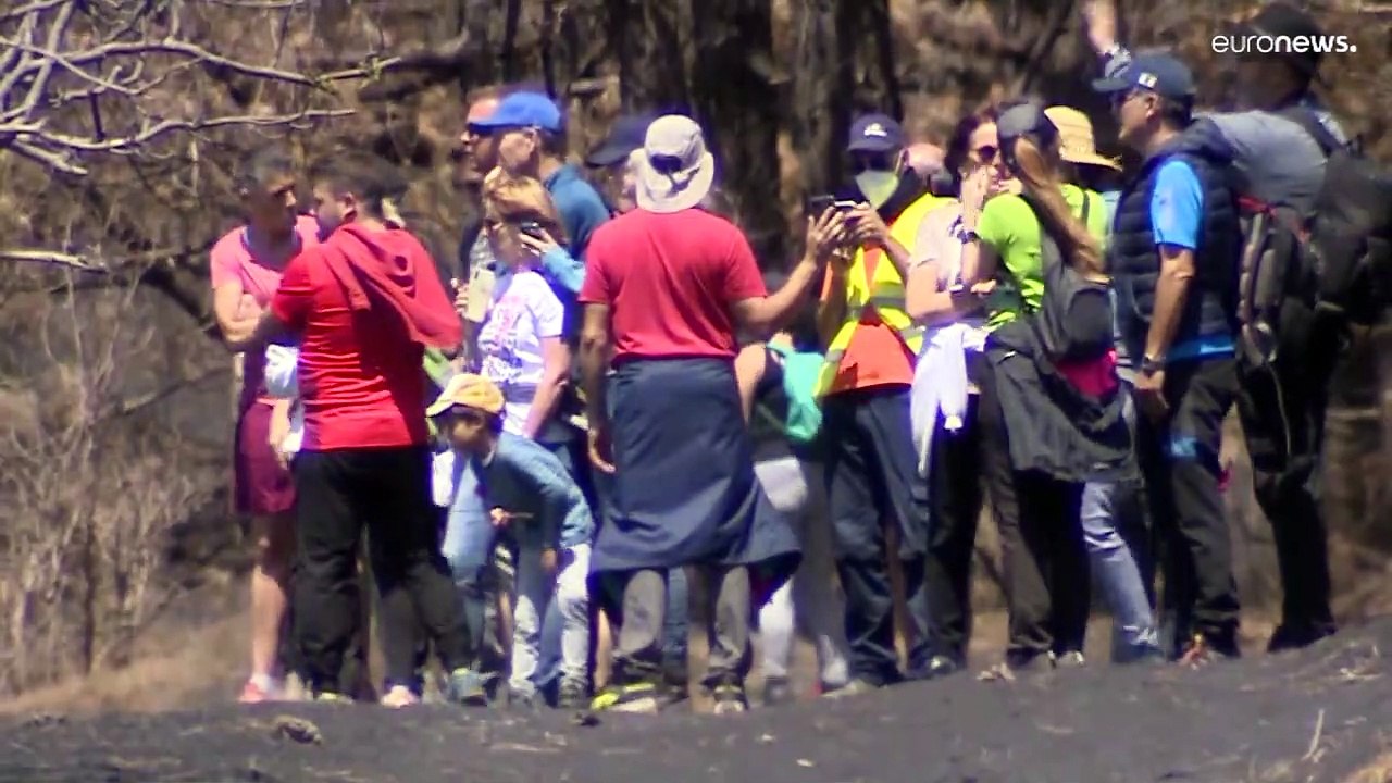 Visitas guiadas ao Cumbre Vieja ajudam a ultrapassar rasto de destruição