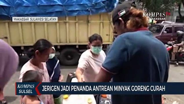 Jerigen Jadi Penanda Antrean Minyak Goreng Curah