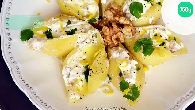 Conchiglioni farcis au chèvre et noix, sauce au beurre citronné à la coriandre