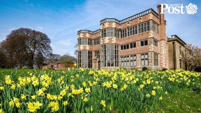 Lancashire Post news headlines: Leyland driver has Citroen C3 seized after failing miserably in police chase