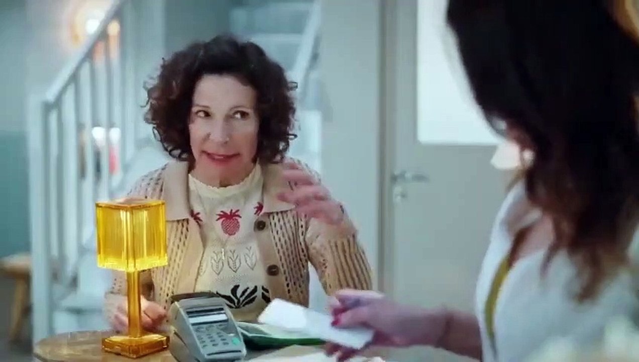 Plus belle la vie 4521 Indiscrétion - Luna et Mirta s'allient contre Charlotte