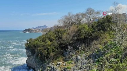 21 yaşındaki kız ormanlık alanda ölü bulundu