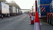 Atasco kilométrico de camiones para cruzar al continente desde Reino Unido