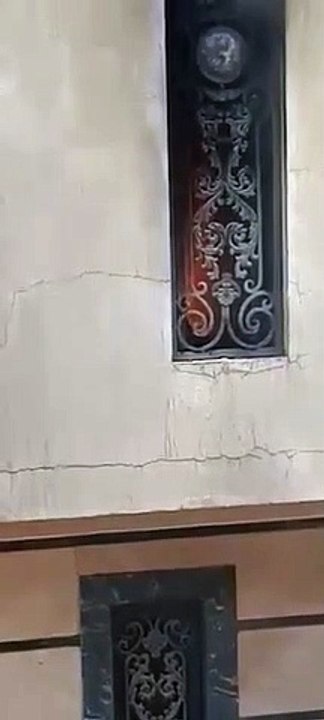 الدفع بـ 8 سيارات إطفاء لإخماد حريق مصنع بلاستيك فى السلام