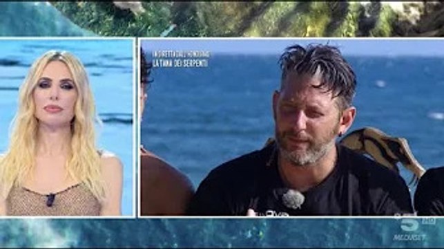 Edoardo Tavassi contro il naufrago argentino: è scontro a L'Isola dei Famosi In queste ultime ore c'