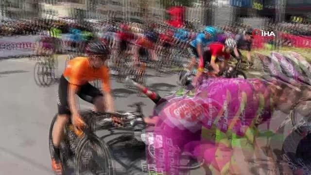 57. Cumhurbaşkanlığı Türkiye Bisiklet Turu Çeşme-İzmir etabı Jasper Philipsen'in