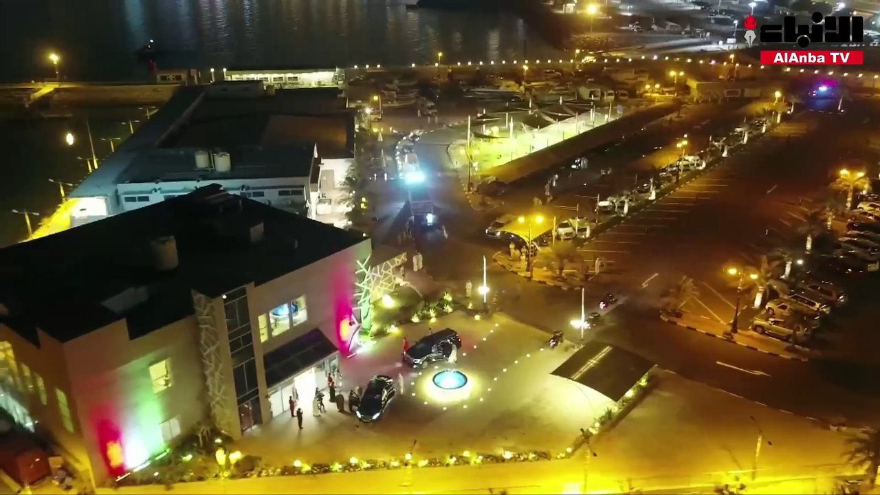 ممثل صاحب السمو الأمير سمو ولي العهد الشيخ مشعل الأحمد قام بزيارة إلى نادي ضباط الجيش