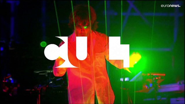 Dai fiori delle Ande ai microfunghi: una mostra di arte botanica alla Saatchi Gallery di Londra