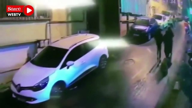 Elindeki bıçakla Libyalı kadını gasp etmeye çalıştı, o anlar kameralara yansıdı