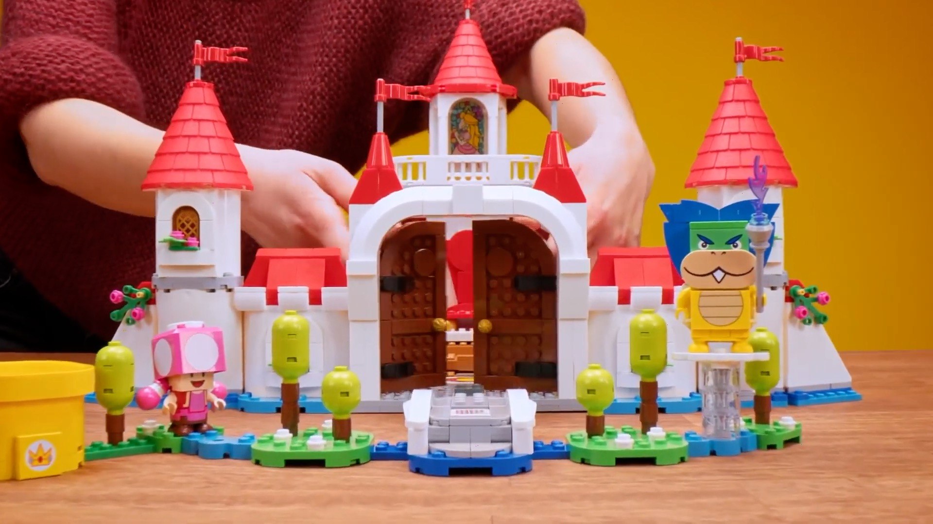 Lego Super Mario Princess Peach Castle Set