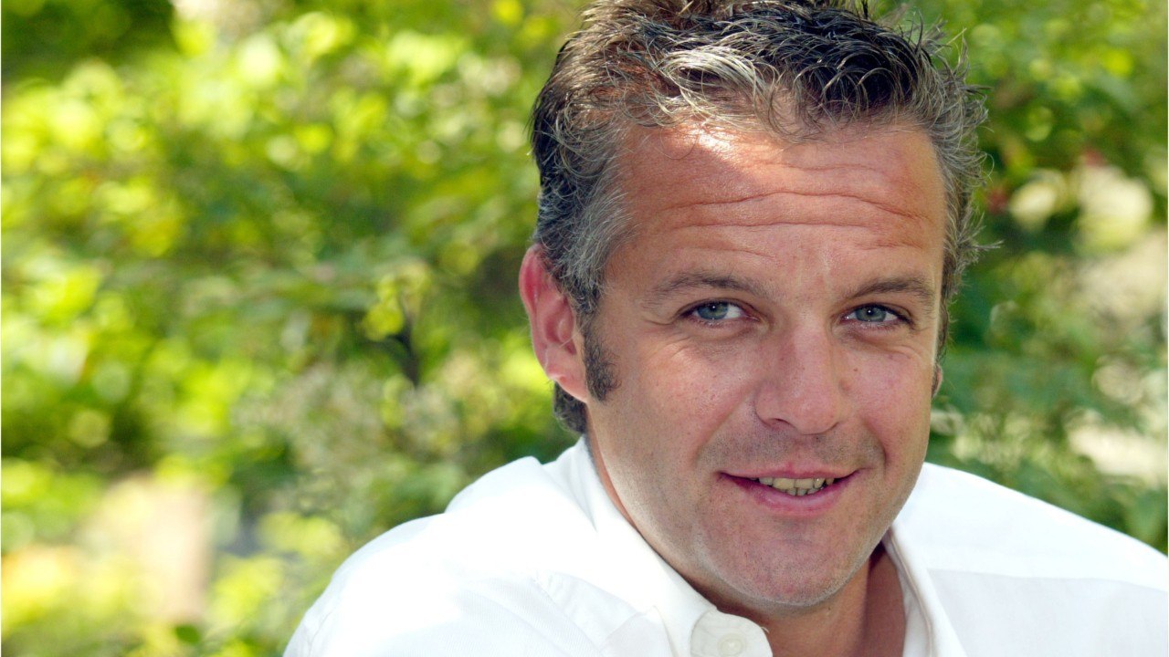 VOICI :  Sous le soleil : David Brécourt revient sur sa "vraie histoire hors caméras" avec Tonya Kinzinger