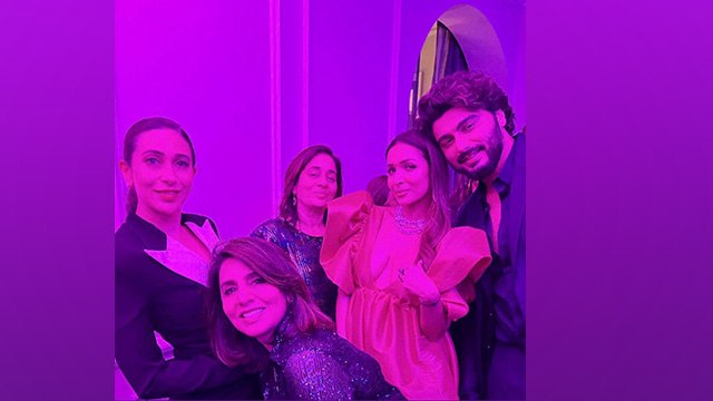 Alia Ranbir Grand Reception Party: Neetu Kapoor की Malaika Arjun के साथ Masti | Boldsky