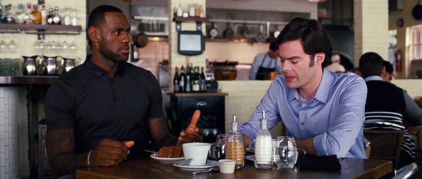 Crazy Amy - EXTRAIT VF LeBron James vante les mérites de Cleveland