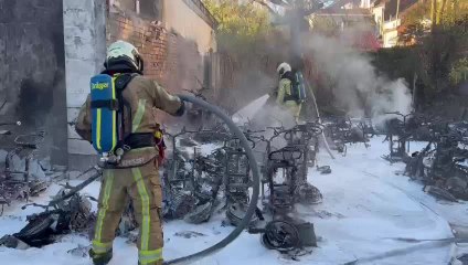 Bruxelles: une trentaine de trottinettes électriques ont pris feu à Uccle