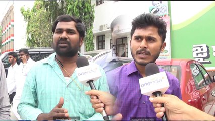 Telangana: Police Constable Age Limit పెంచాలని యువత డిమాండ్ | Oneindia Telugu