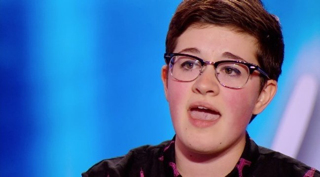 La prestation d'Emma (Nouvelle Star) émeut Elodie Frégé aux larmes