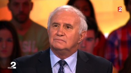 Jean-Paul Ollivier surnommé "Paulo la science" fait ses adieux dans Stade 2