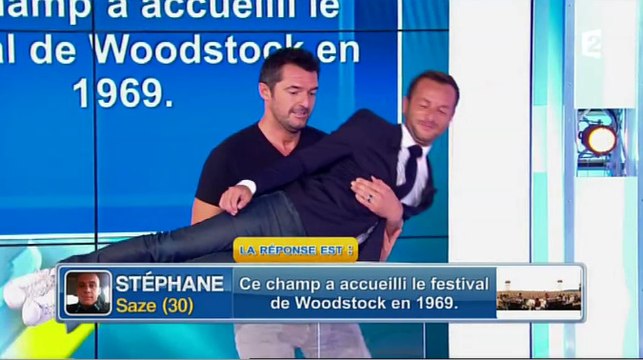 Arnaud Ducret casse une côte à Jérémy Michalak dans Face à la bande