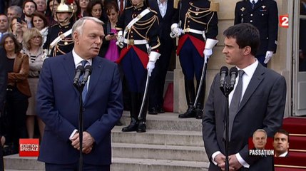 La passation de pouvoir Ayrault/Vall diffusée en différé sur France 2