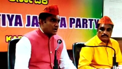 कर्नाटक में अभी मास्क की अनिवार्यता से छूट नहीं