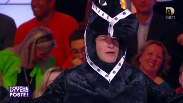 Benjamin Castaldi débarque déguisé en cheval dans Touche pas à mon poste