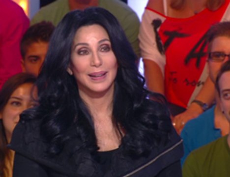 La superstar Cher danse la danse des sardines dans TPMP (VIDEO)