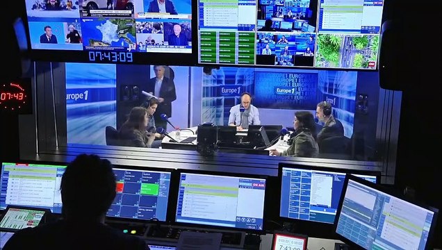 L'avocat de Macron : «Sans souplesse y'a pas de plaisir, alors la retraite... 65, 64, 52, on verra !»