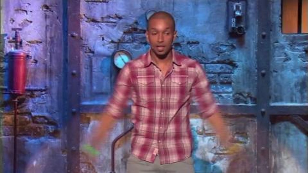 Extrait du spectacle de Waly Dia au Jamel Comed...