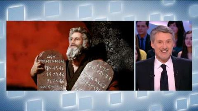 Antoine de Caunes ironise sur le monde de la télé