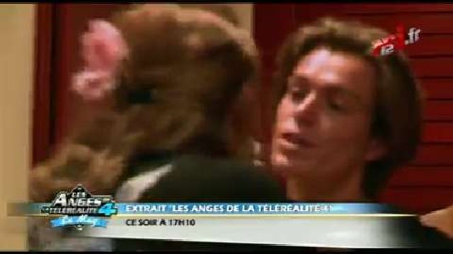 Clash dans Les Anges : Marie insulte Aurélie !