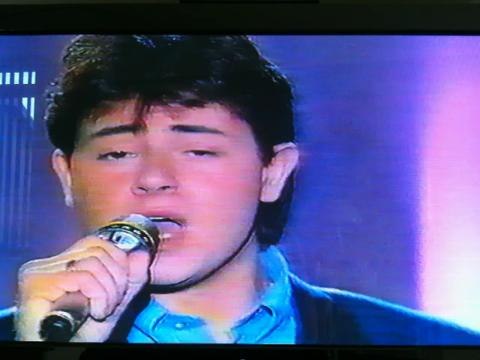 Jérome Anthony chante Comme d'habitude dans Sacrée Soirée