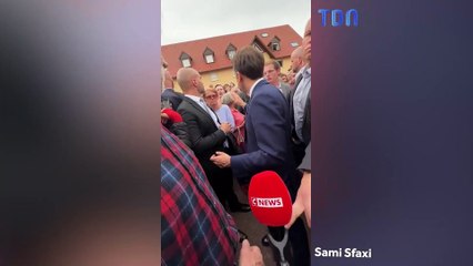 Un homme s'en prend à Emmanuel Macron en pleine visite en Alsace