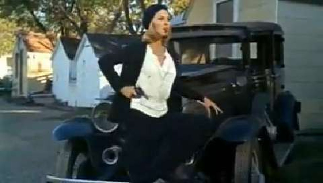 Bonnie and Clyde (trailer)