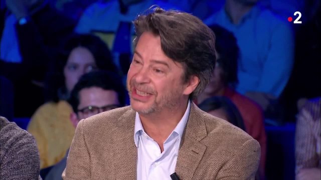 TEL Dix pour cent : pourquoi le salaire des acteurs n'est jamais évoqué par les agents dans la série ?