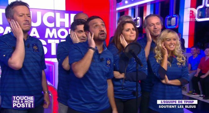Quand les chroniqueurs de Touche pas à mon poste chantent pour les Bleus