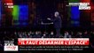 Le meeting politique immersif de Jean-Luc Mélenchon bluffe les internautes