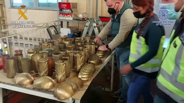 Detenido un hombre por desvalijar los cementerios de Elda y Petrer: robaba piezas de latón para revenderlas