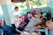 Türk gönüllüler, Tanzanya'daki yetimlerin yüzünü güldürdü