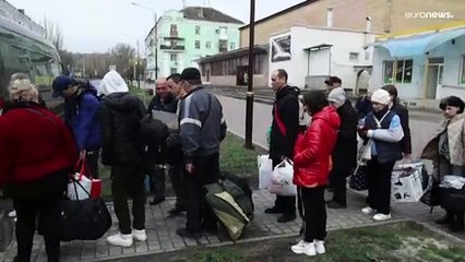 Украинцы спешат покинуть восток страны