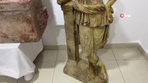 Son dakika haber | Manavgat'ta tarihi eser operasyonu: Mermer heykel ve lahit ele geçirildi