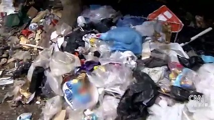 Kadıköy'de stat yolu çöplüğe döndü