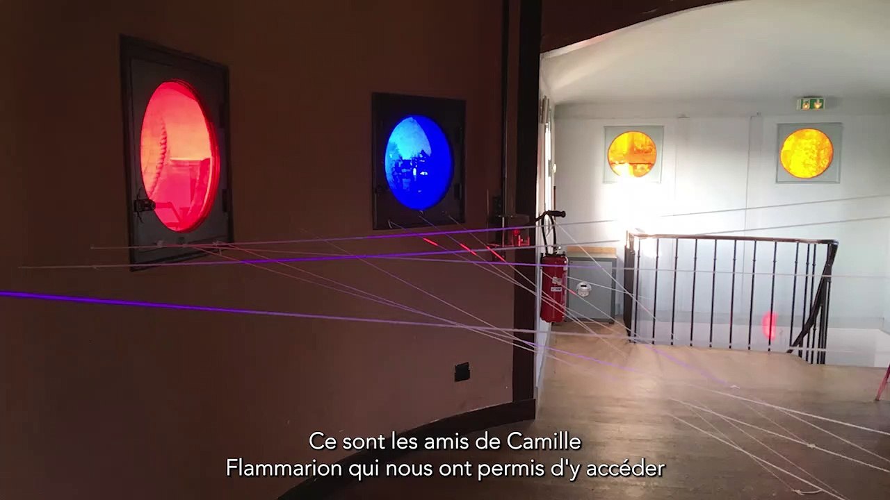 Emmanuelle Bouyer  Devant les scintillements [23°44 / 307m/s]