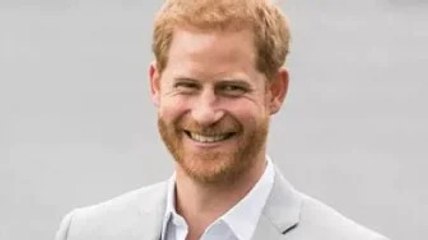 Harry 'poursuivra' Camilla et Charles dans un nouveau livre alors que les tensions avec William vont