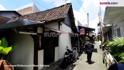 Meskipun Sepi Pembeli, Siti Tetap Jualan Kicak Demi Tradisi Ramadhan yang Selalu Dirindukan