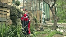 Vídeo mostra rendição de soldados ucranianos